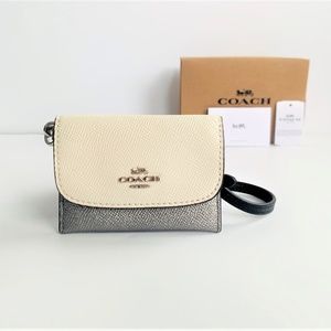 NWT Coach Card Pouch Wallet Wristlet Metallic